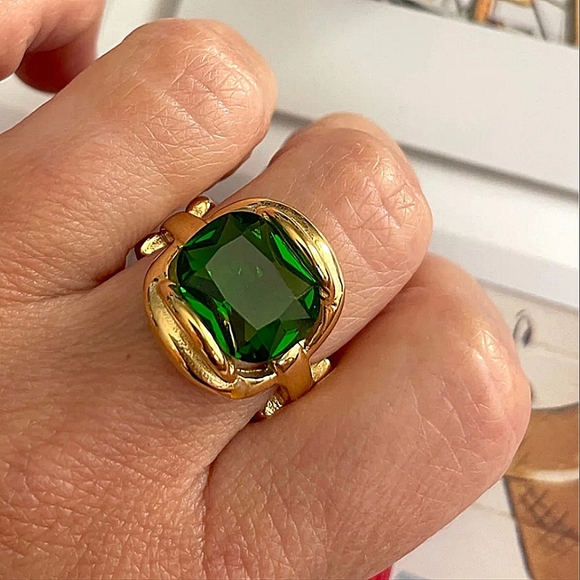 Gold Emerald Zircon Resizable Ring - Picture 1 of 16